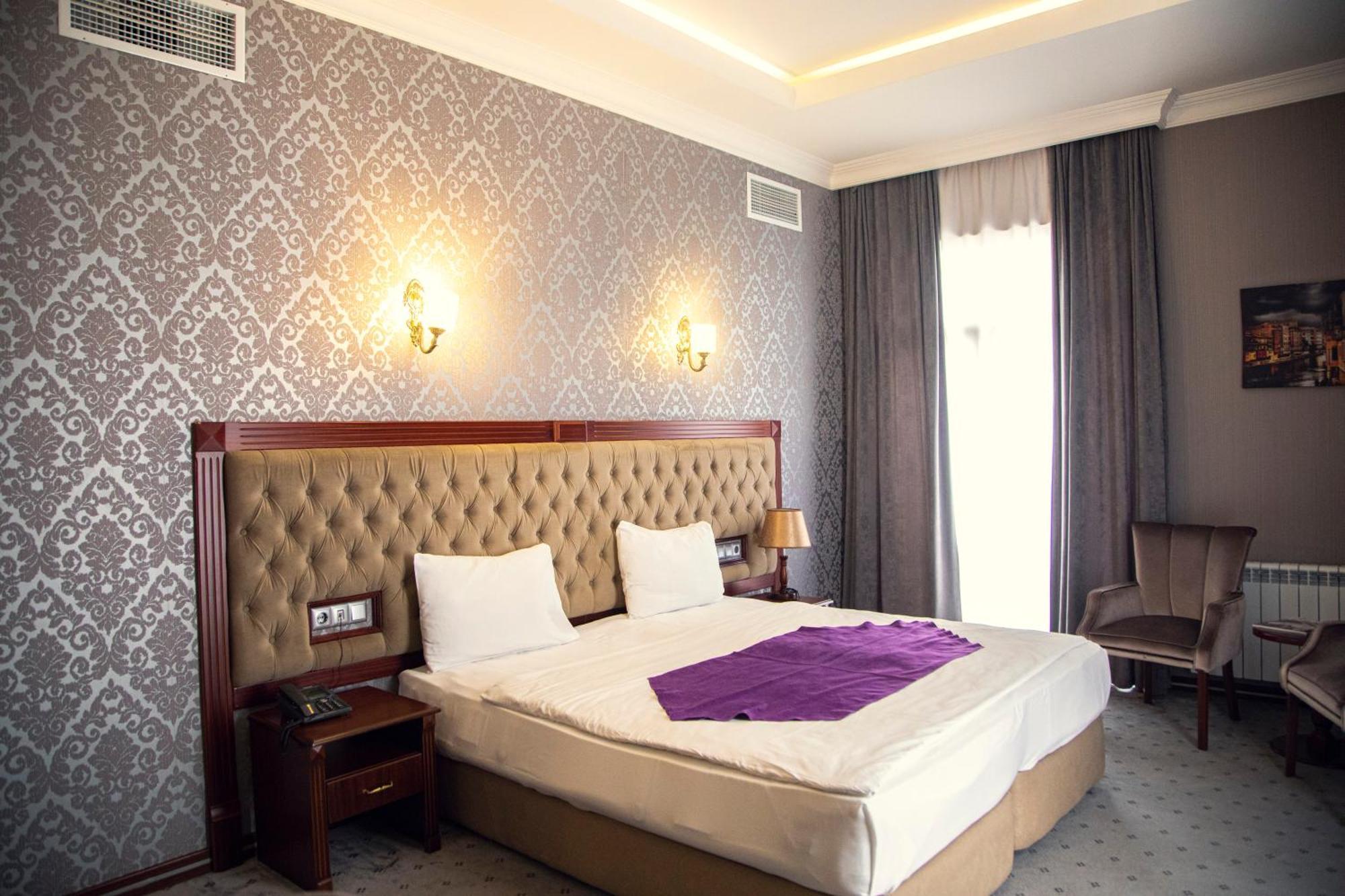 Capitol Hotel Баку Екстериор снимка