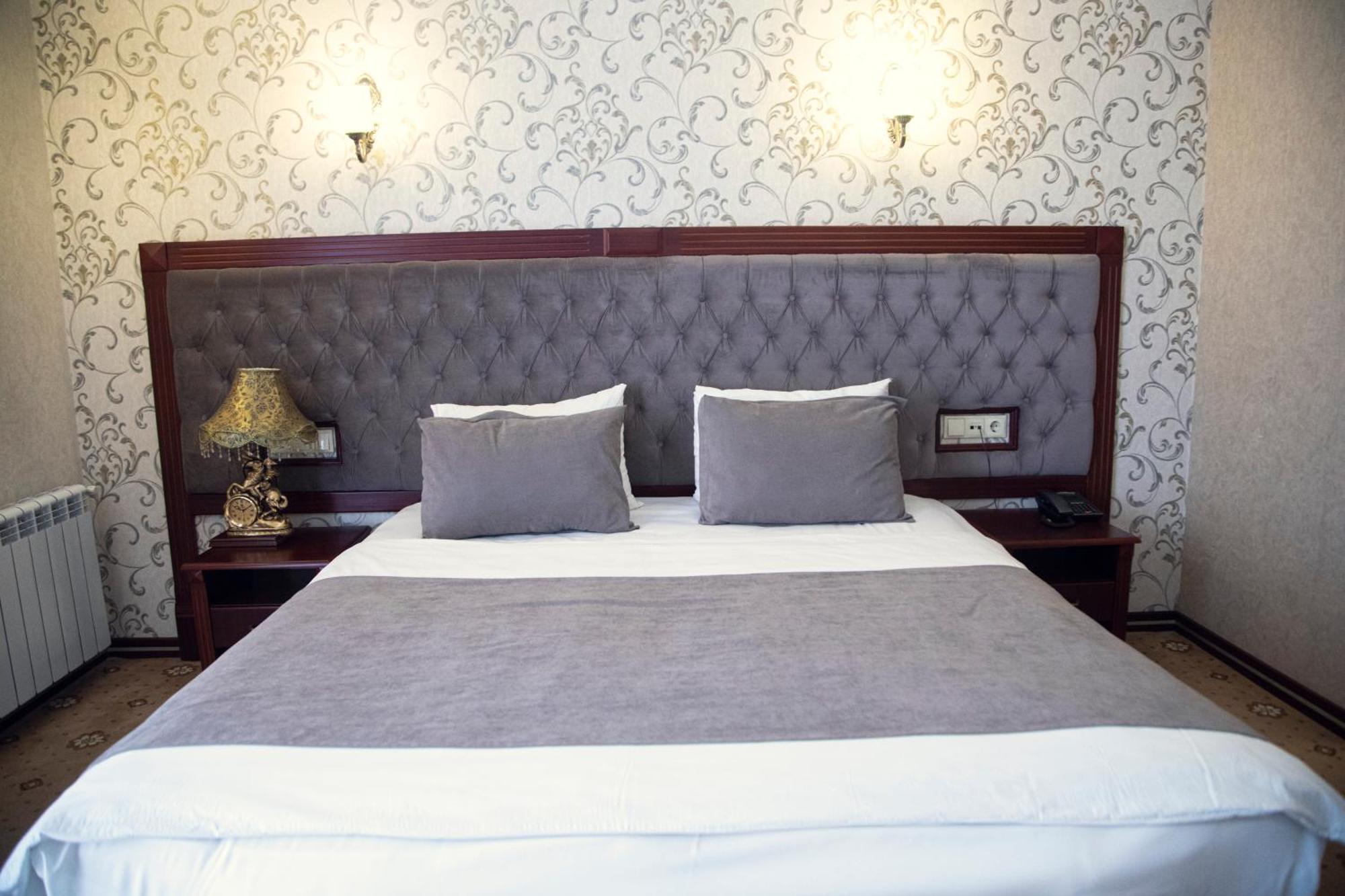 Capitol Hotel Баку Екстериор снимка