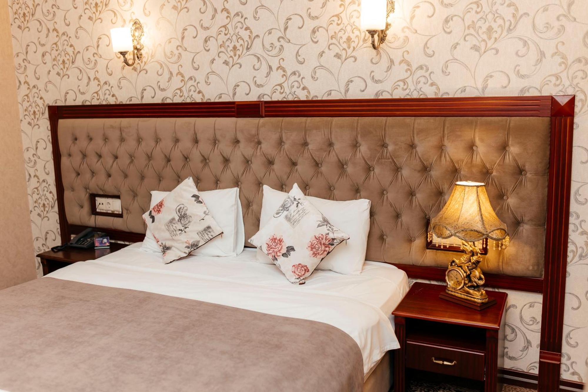 Capitol Hotel Баку Екстериор снимка