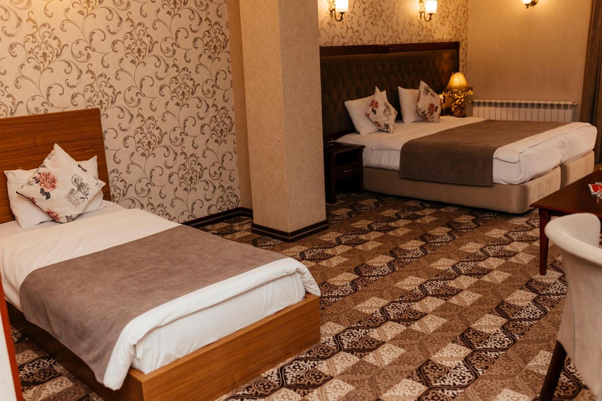 Capitol Hotel Баку Екстериор снимка