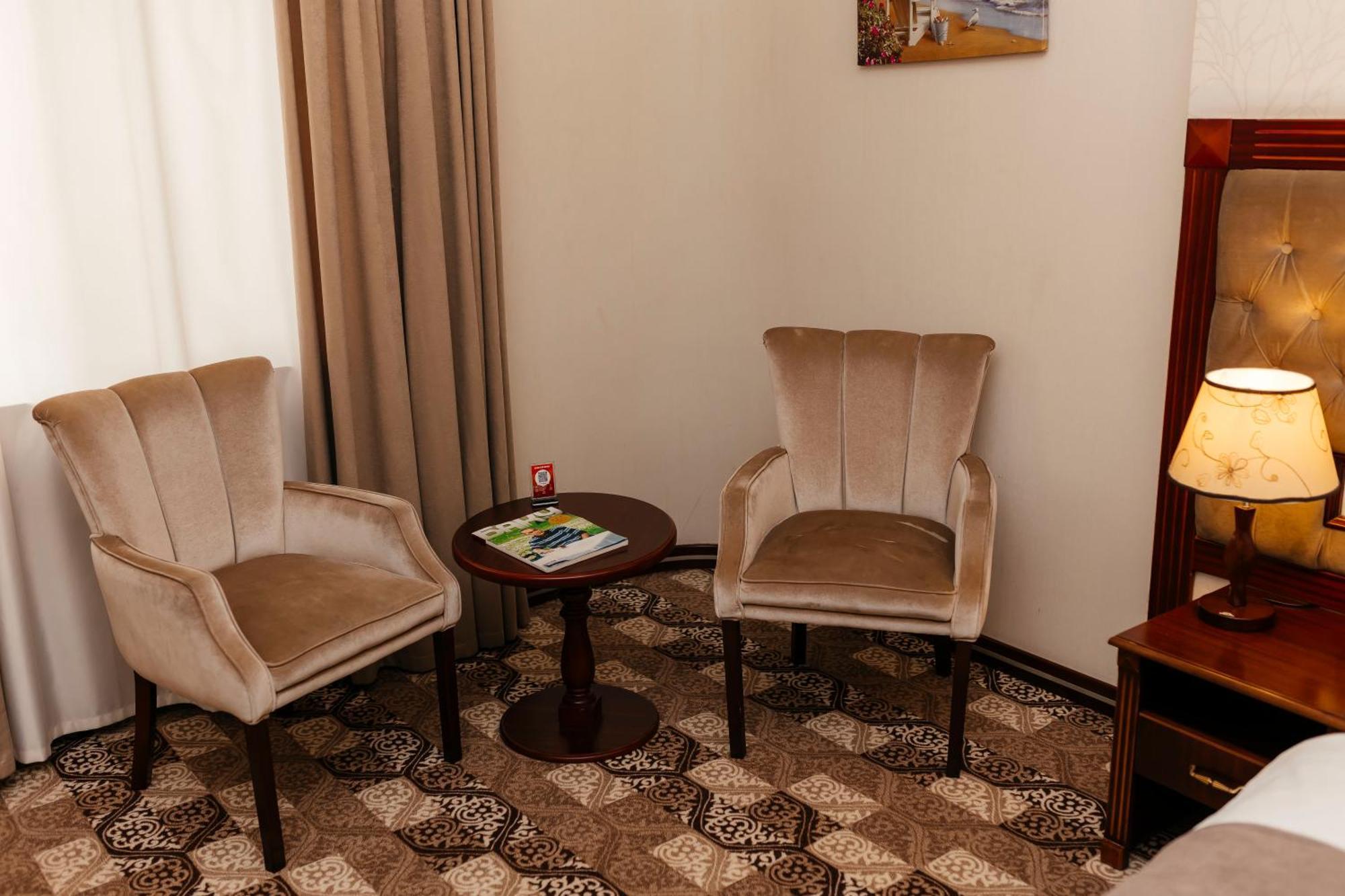 Capitol Hotel Баку Екстериор снимка